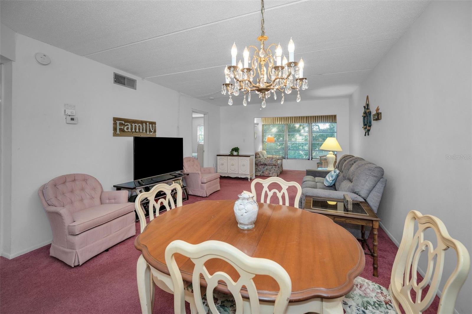 Image 23 of 72 For 841 Patricia Avenue 306