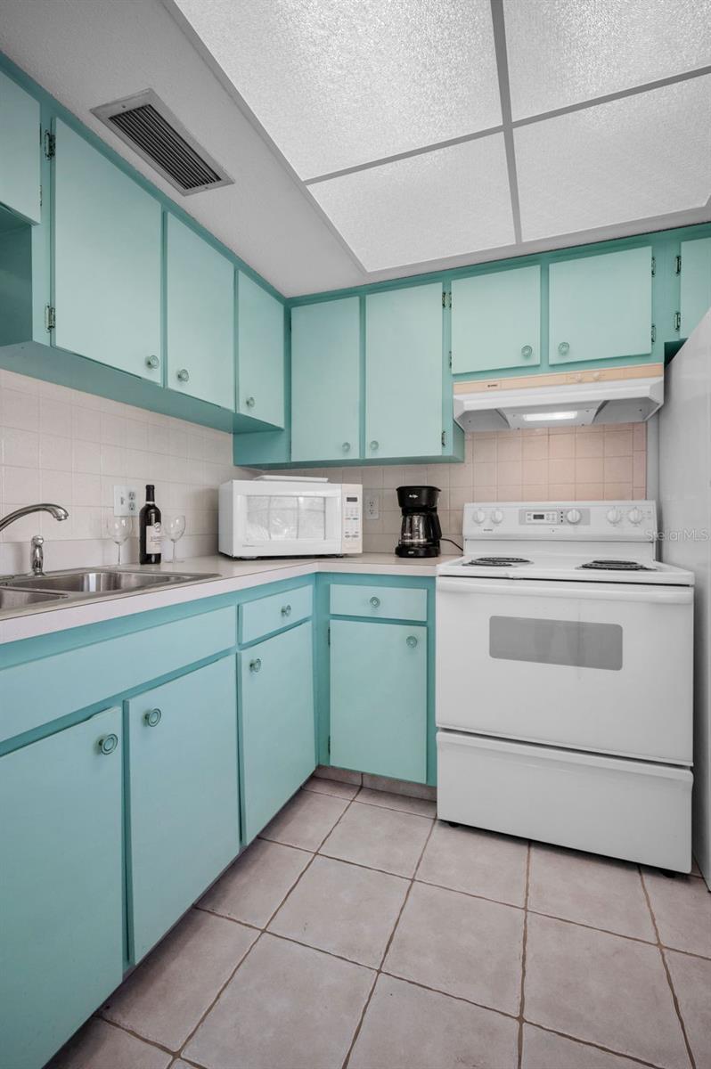 Image 26 of 72 For 841 Patricia Avenue 306