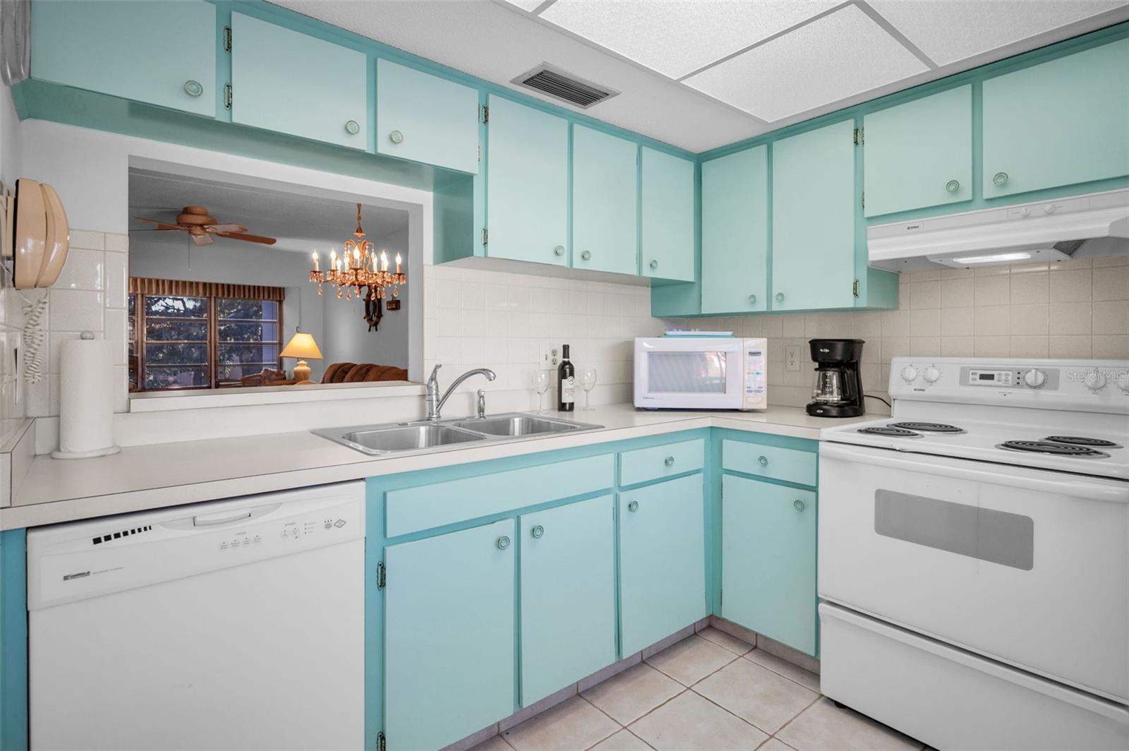 Image 27 of 72 For 841 Patricia Avenue 306