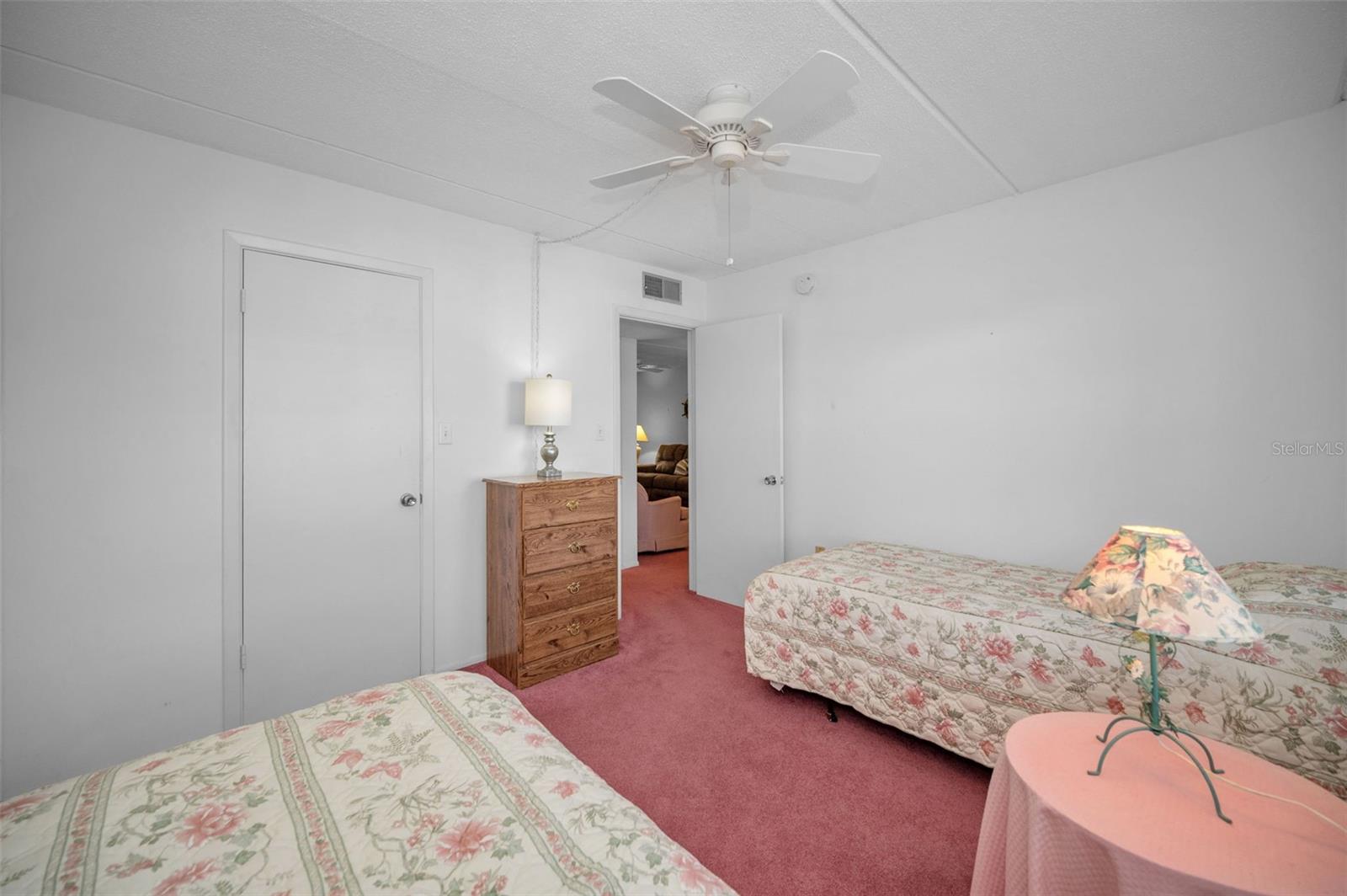 Image 38 of 72 For 841 Patricia Avenue 306