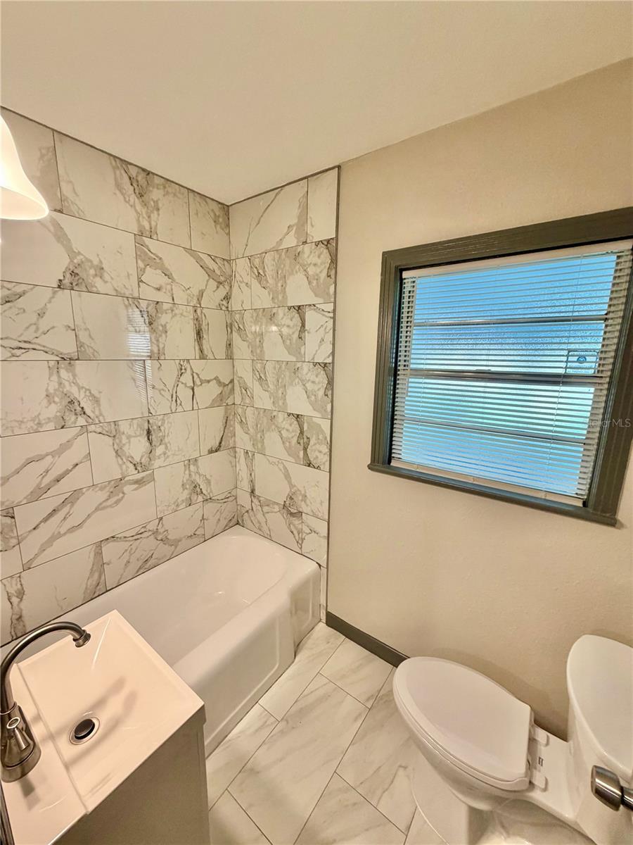 Image 4 of 21 For 1017 Blann Drive