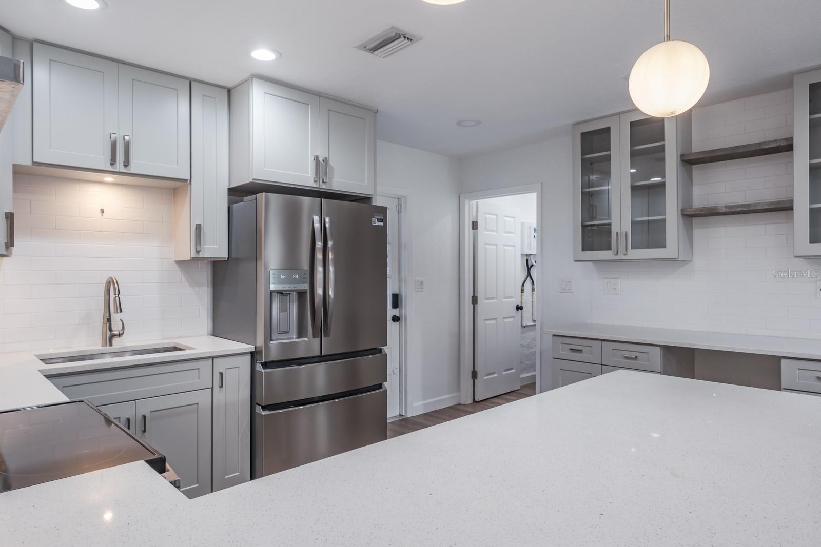 Image 10 of 28 For 781 40th Avenue Ne