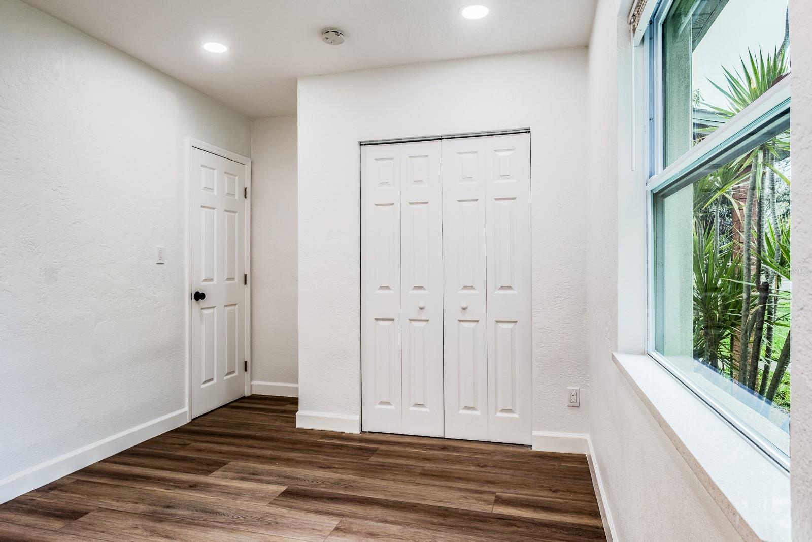 Image 20 of 28 For 781 40th Avenue Ne