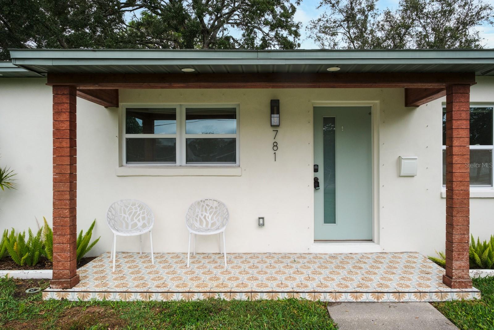 Image 4 of 28 For 781 40th Avenue Ne