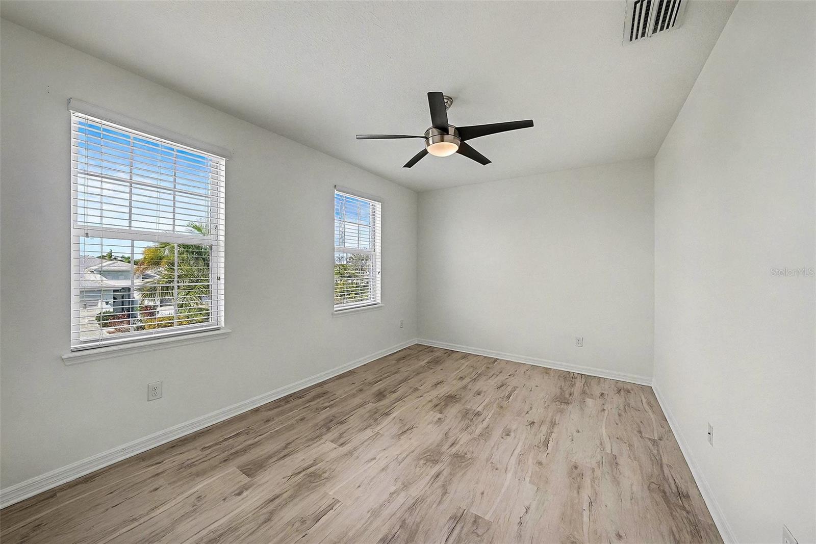 Image 18 of 43 For 6417 Key Island Avenue