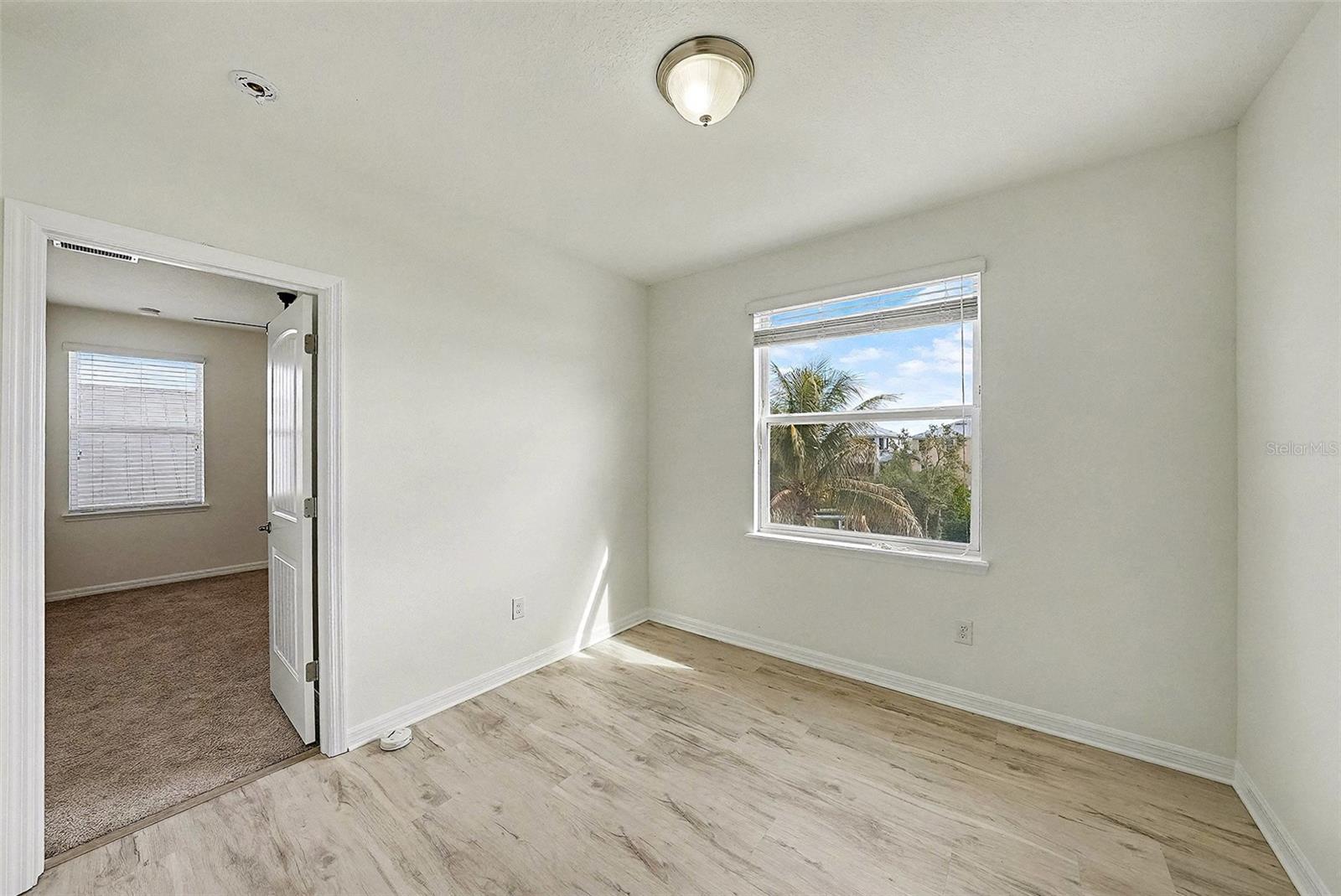 Image 25 of 43 For 6417 Key Island Avenue