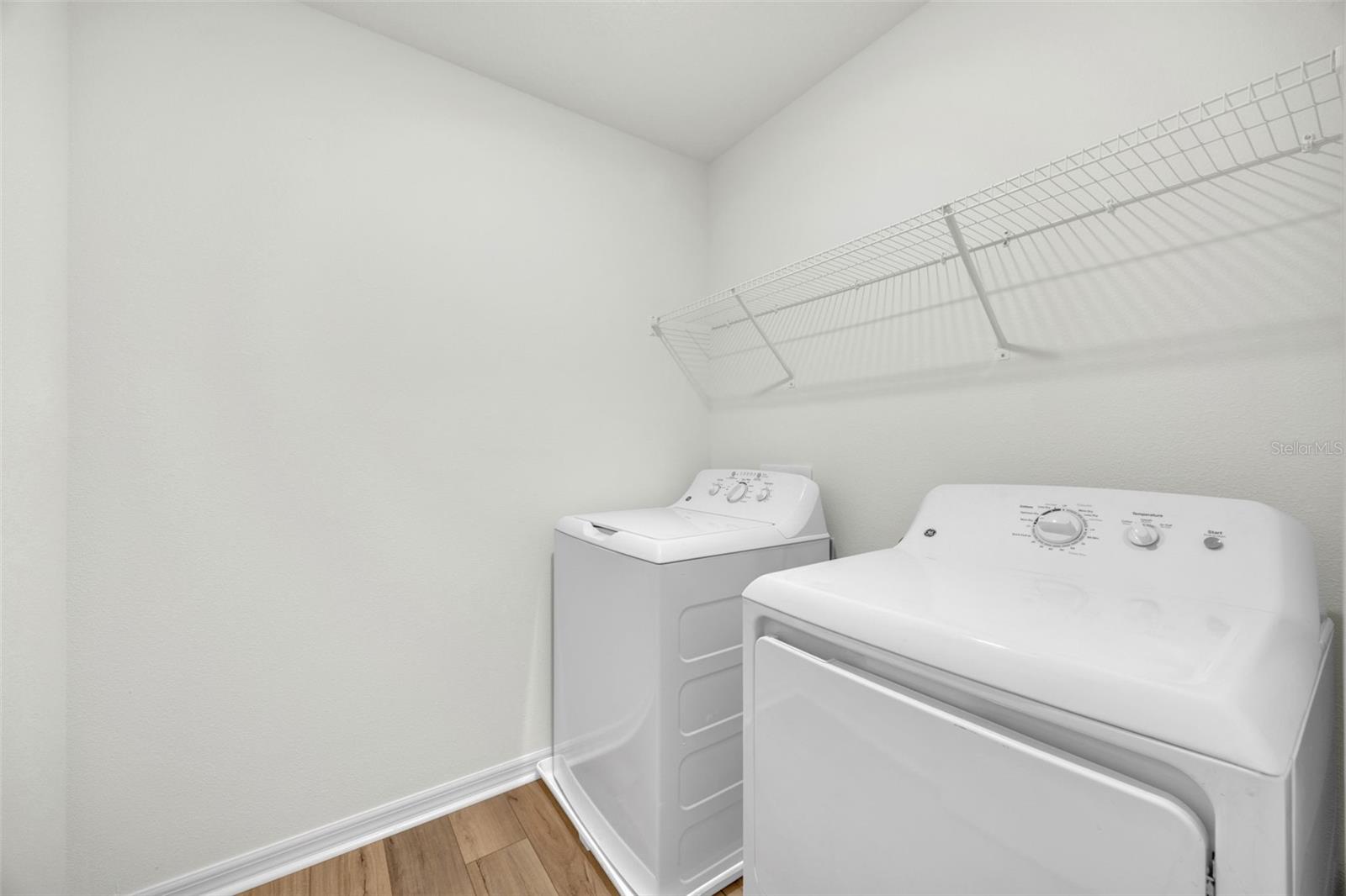 Image 17 of 26 For 9267 Sandy Bluffs Circle