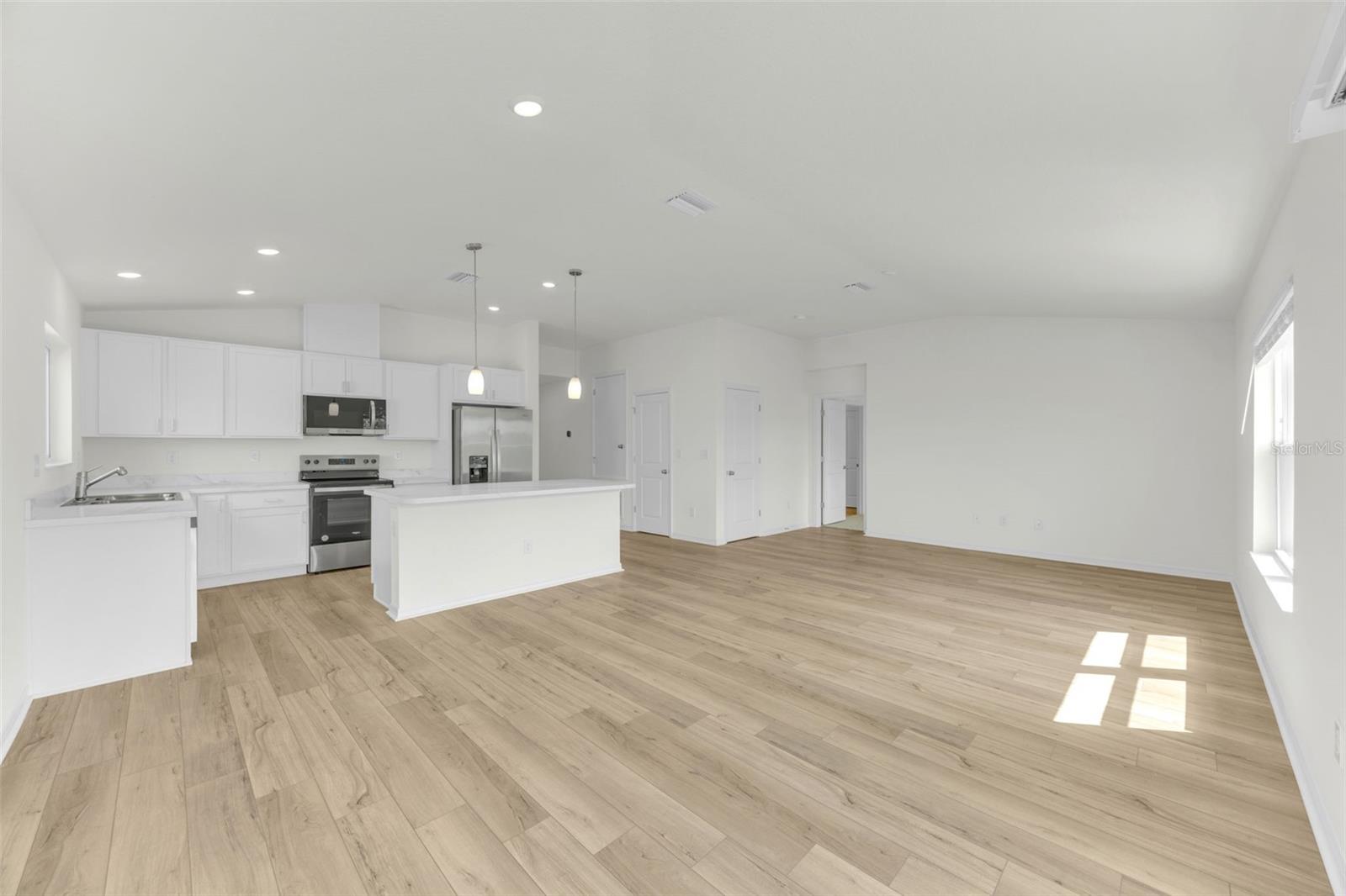 Image 5 of 26 For 9267 Sandy Bluffs Circle