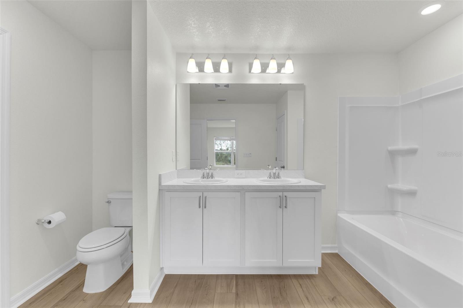 Image 8 of 26 For 9267 Sandy Bluffs Circle