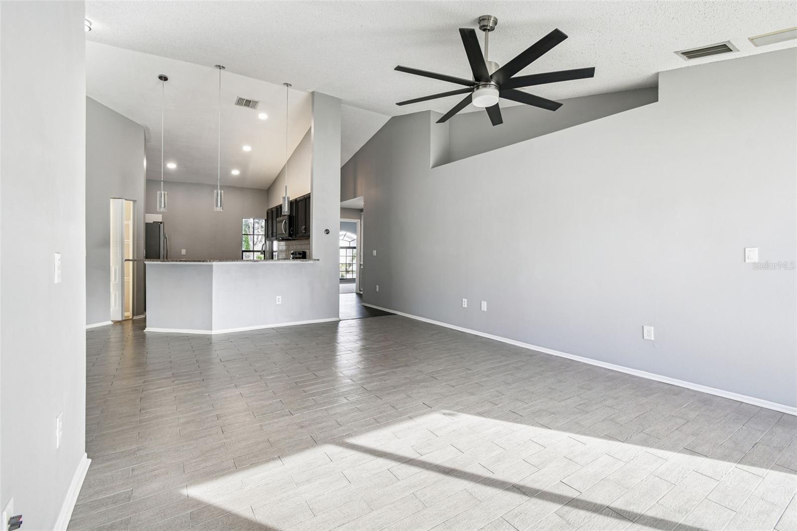 Image 14 of 55 For 1309 Franford Drive