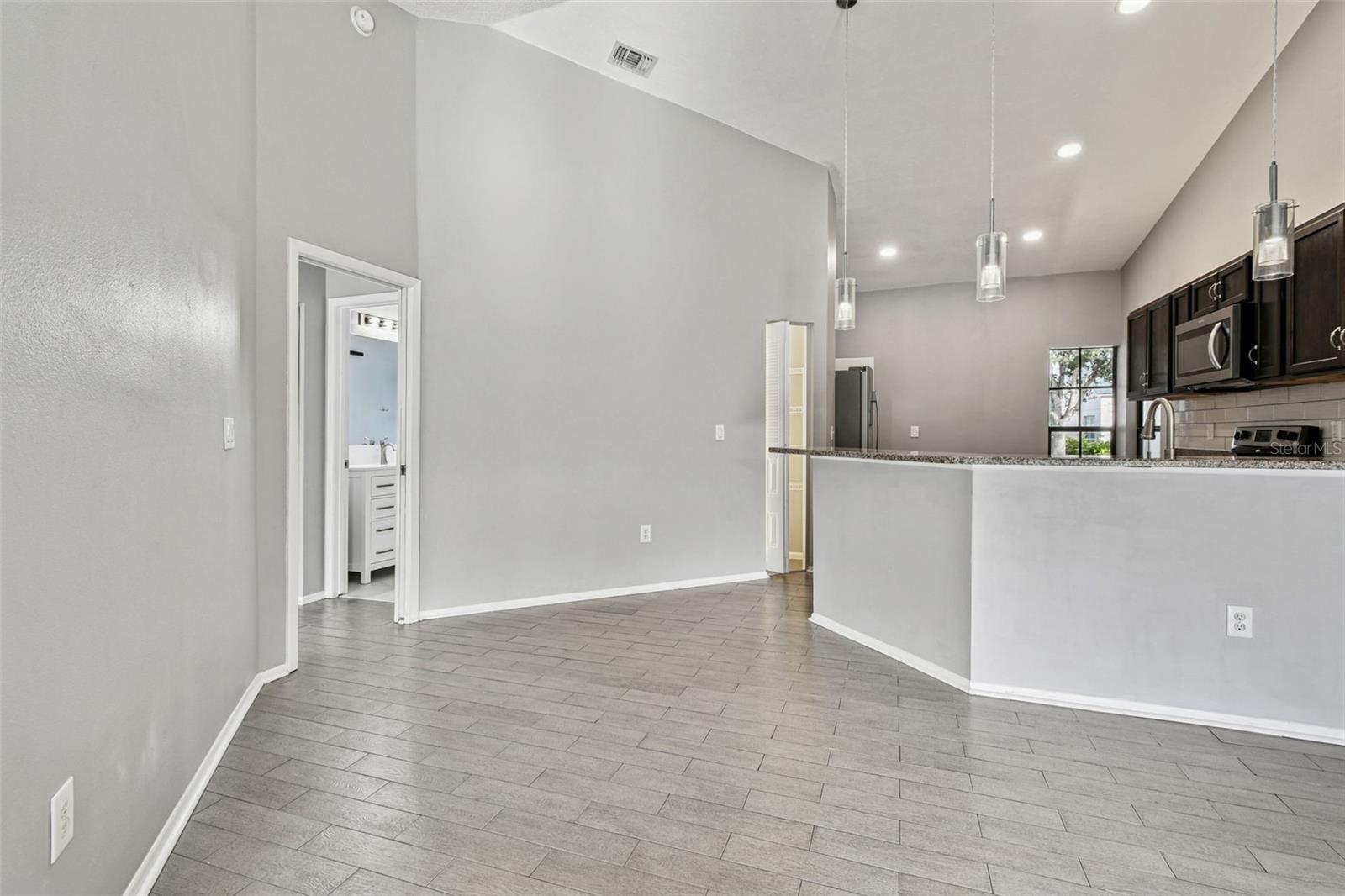 Image 18 of 55 For 1309 Franford Drive