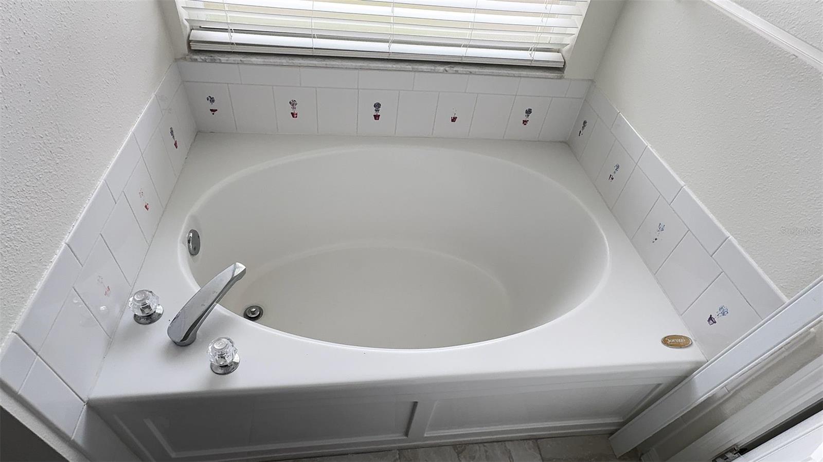 Image 18 of 40 For 8517 Fawn Creek Drive