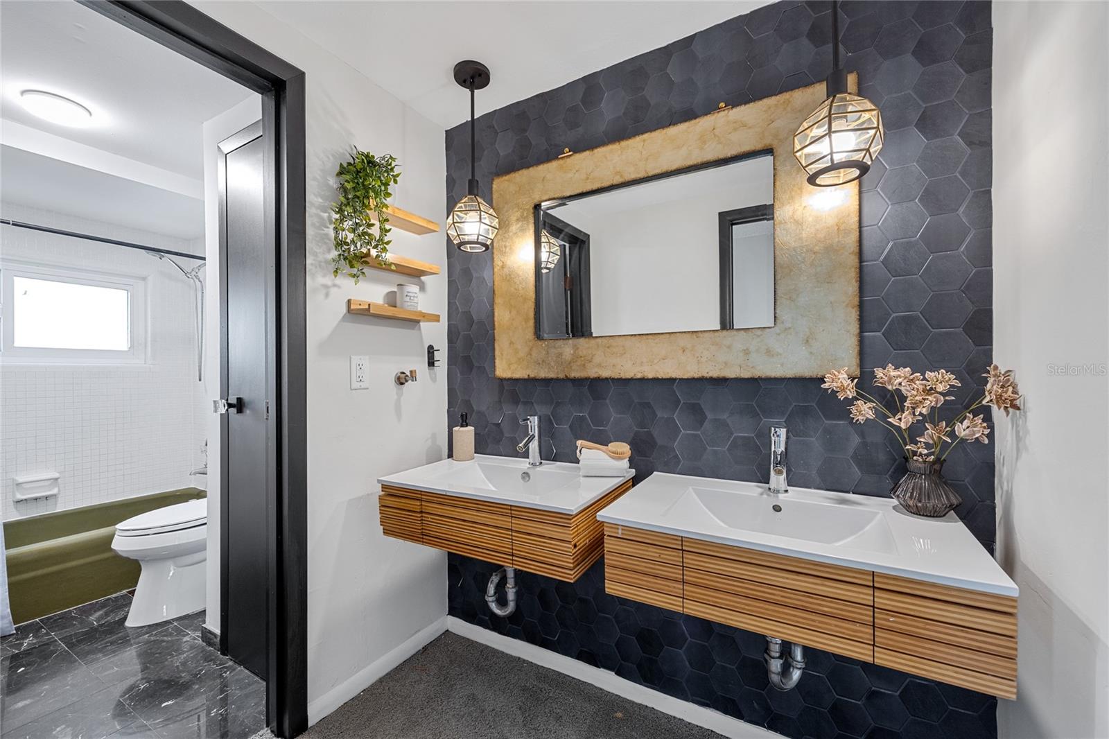 Image 37 of 50 For 14265 85th Avenue