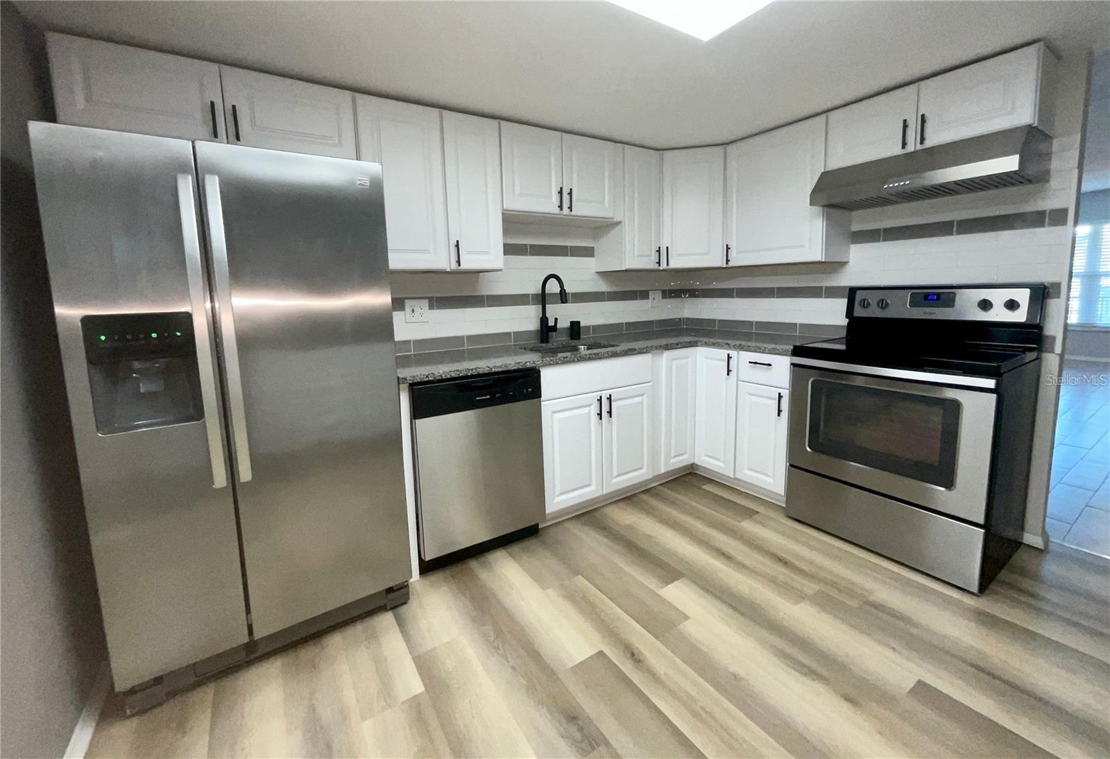 Image 9 of 23 For 1020 85th Avenue N 222