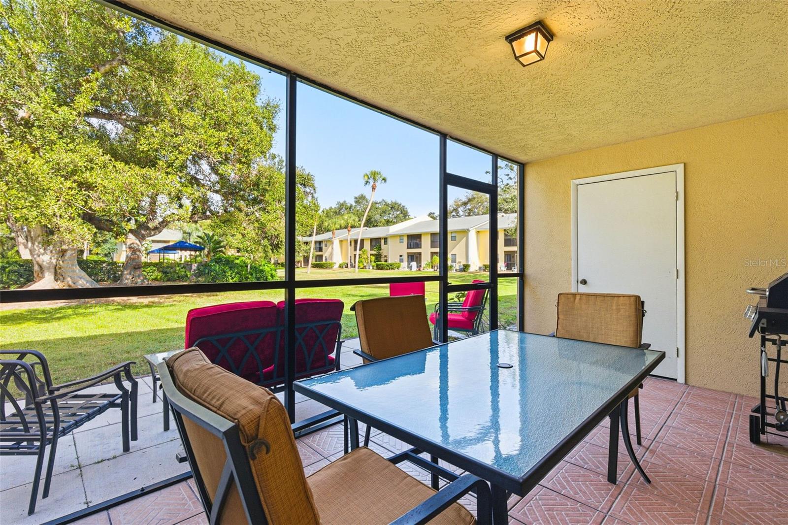 Image 31 of 81 For 3001 58th Avenue S 1101