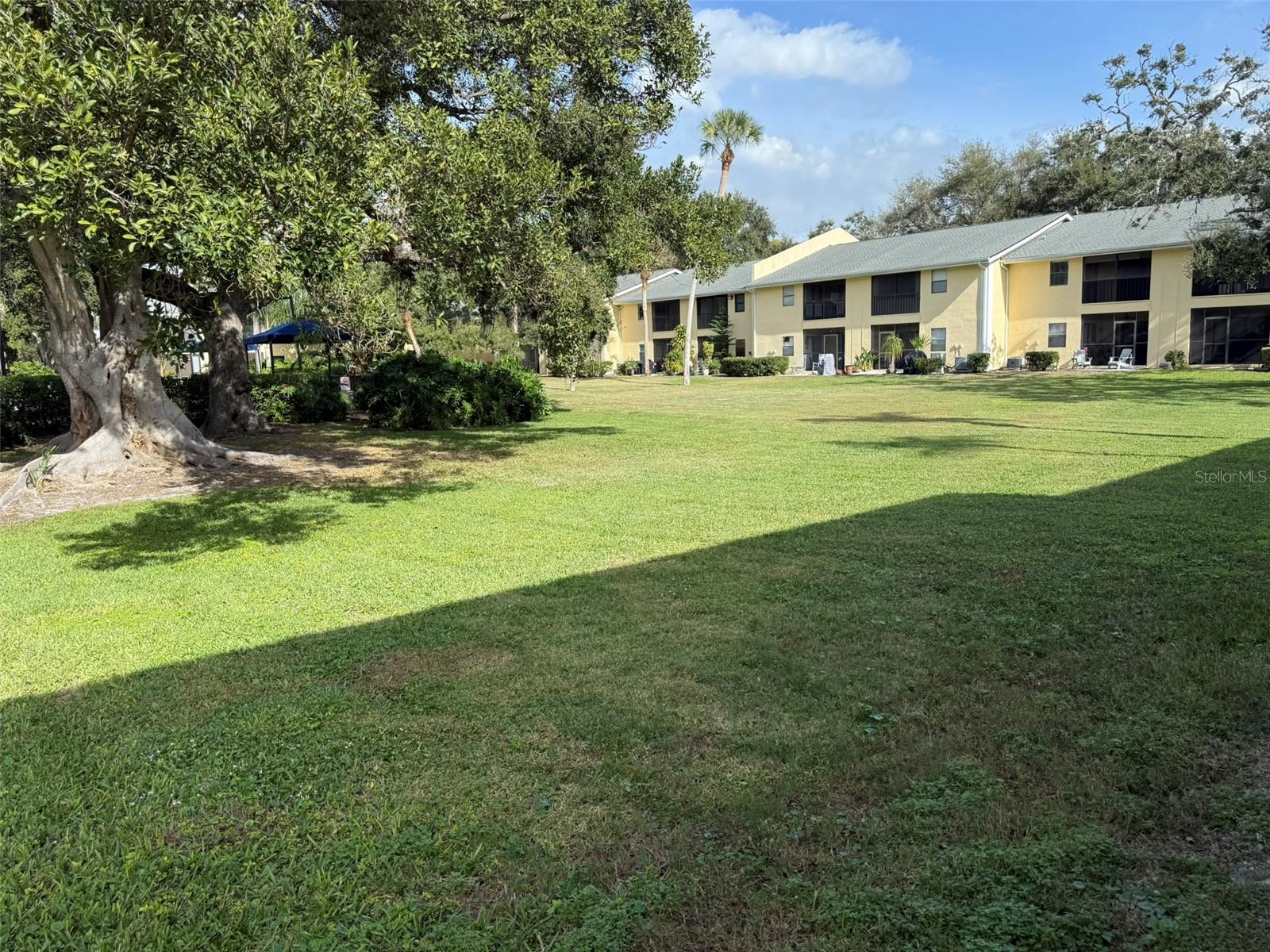 Image 44 of 81 For 3001 58th Avenue S 1101