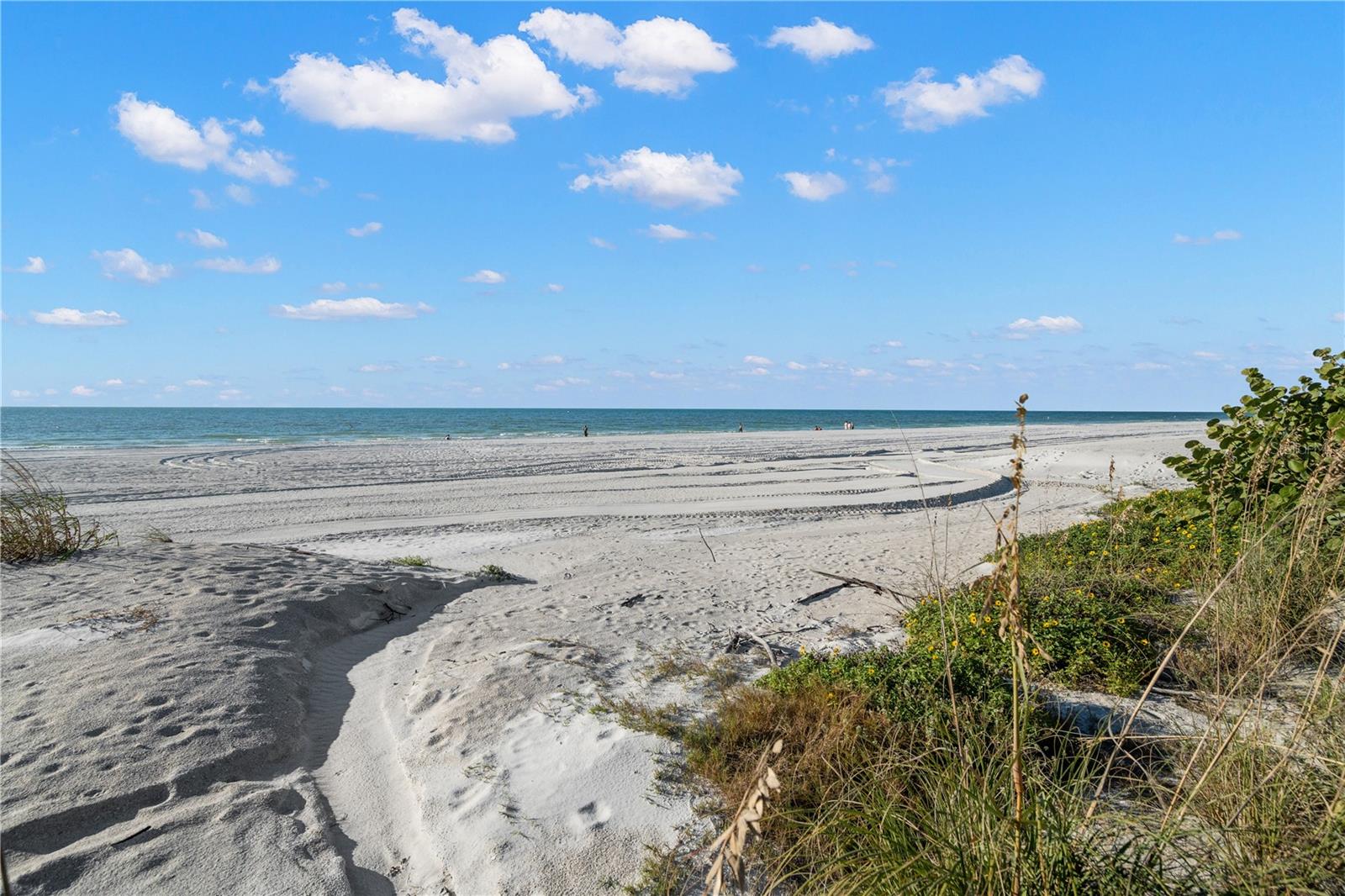 Image 16 of 24 For 1306 Gulf Boulevard