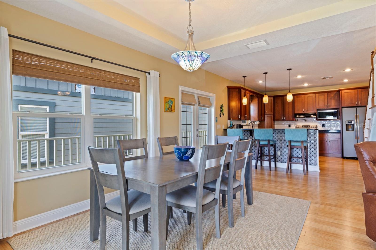 Image 11 of 51 For 5429 Essex Avenue S