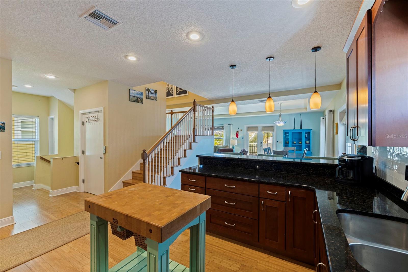 Image 18 of 51 For 5429 Essex Avenue S