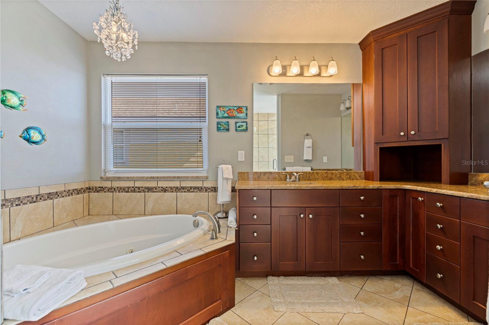 Image 24 of 51 For 5429 Essex Avenue S