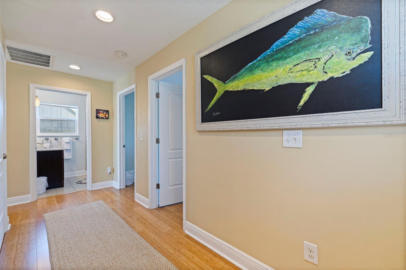 Image 26 of 51 For 5429 Essex Avenue S