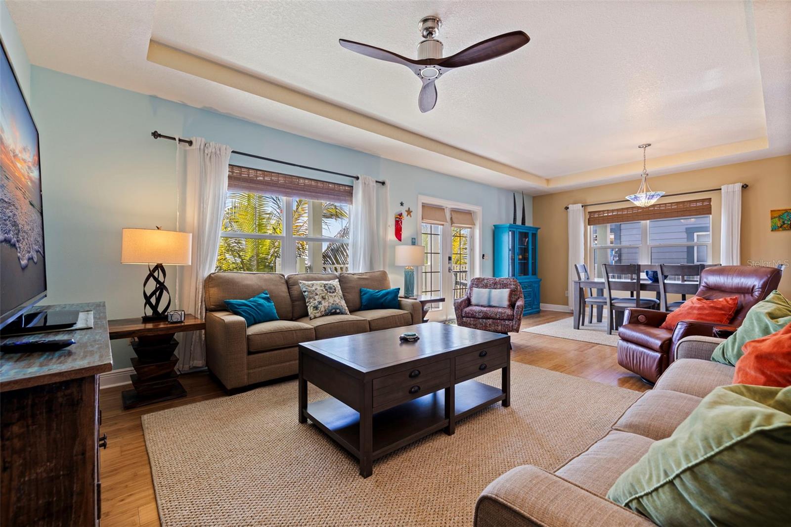 Image 9 of 51 For 5429 Essex Avenue S