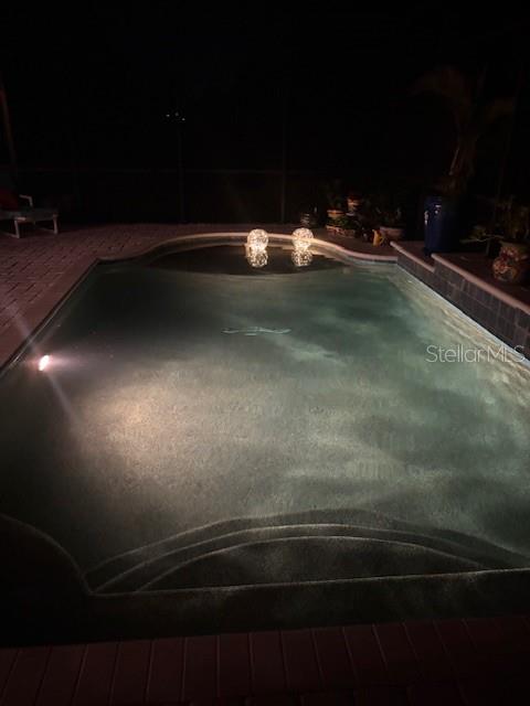 Image 18 of 19 For 12762 Del Corso Loop