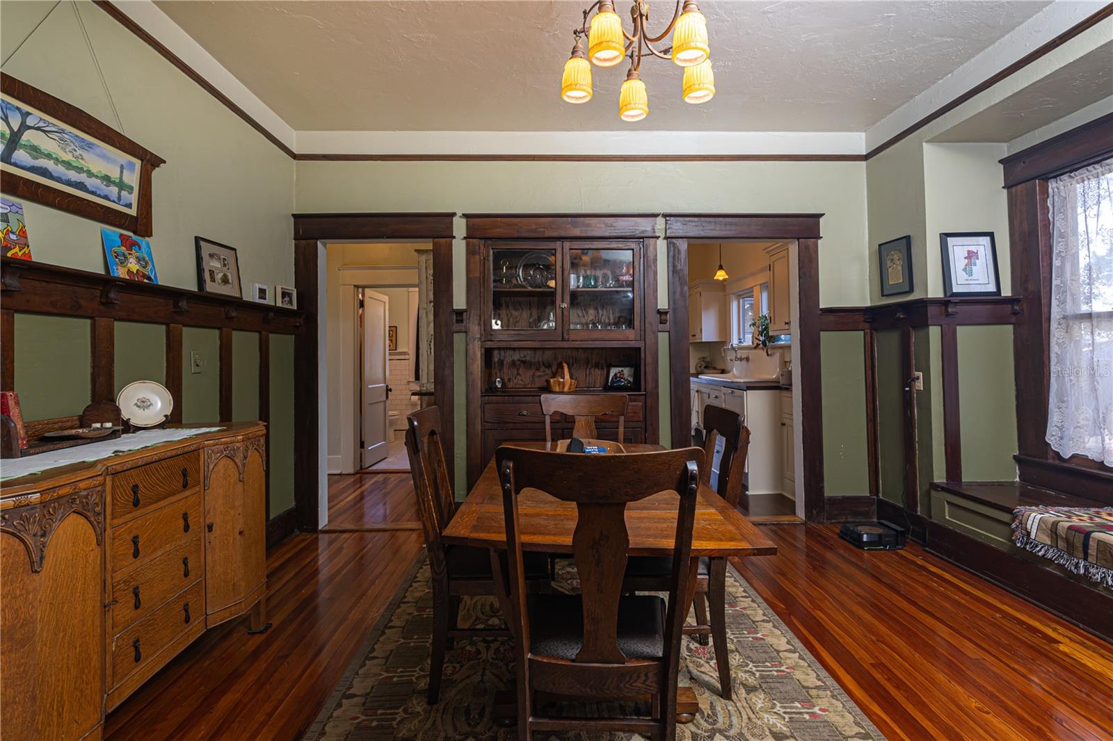 Image 10 of 38 For 6002 Suwanee Avenue