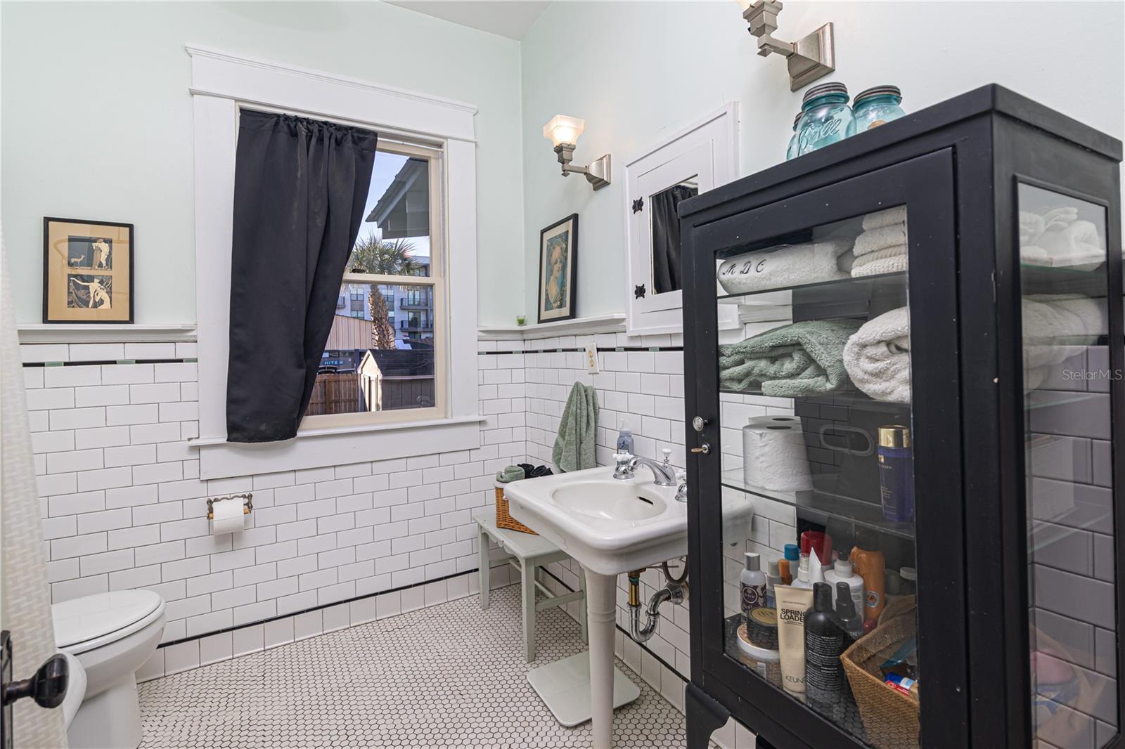 Image 20 of 38 For 6002 Suwanee Avenue