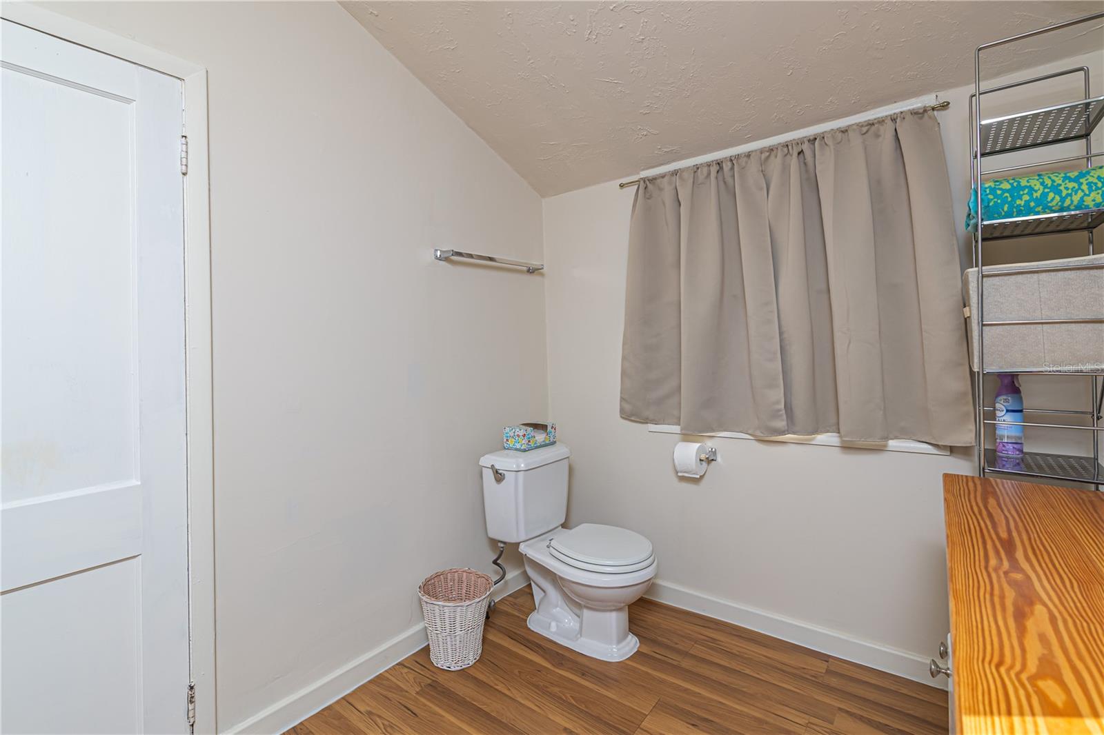 Image 29 of 38 For 6002 Suwanee Avenue