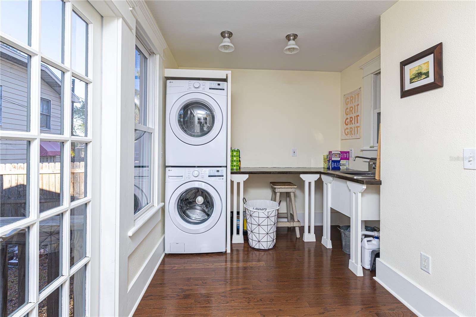 Image 31 of 38 For 6002 Suwanee Avenue