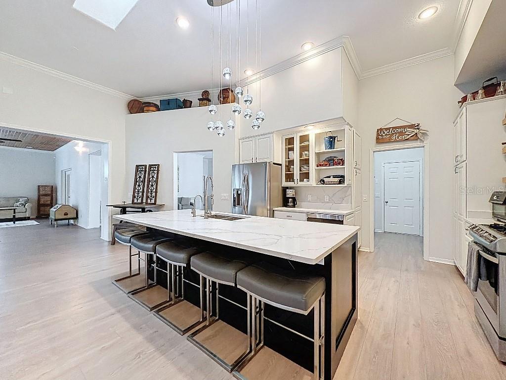 Image 14 of 67 For 8805 Crosswood Court