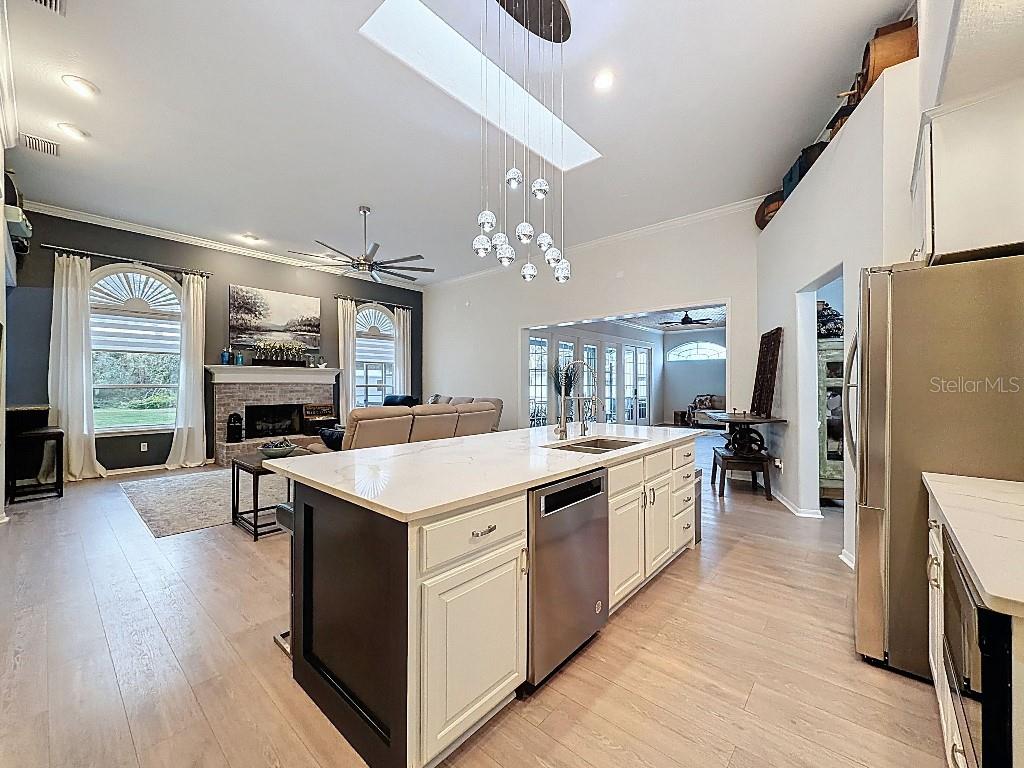 Image 17 of 67 For 8805 Crosswood Court