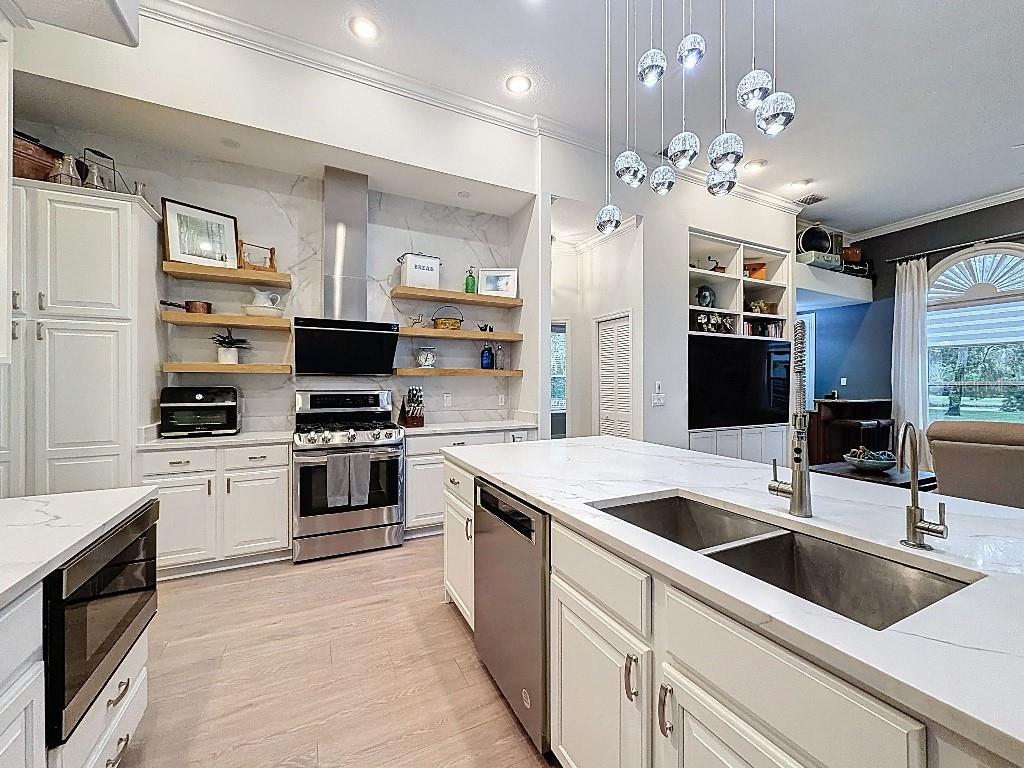 Image 21 of 67 For 8805 Crosswood Court