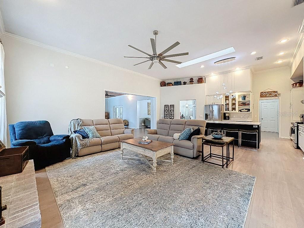 Image 22 of 67 For 8805 Crosswood Court