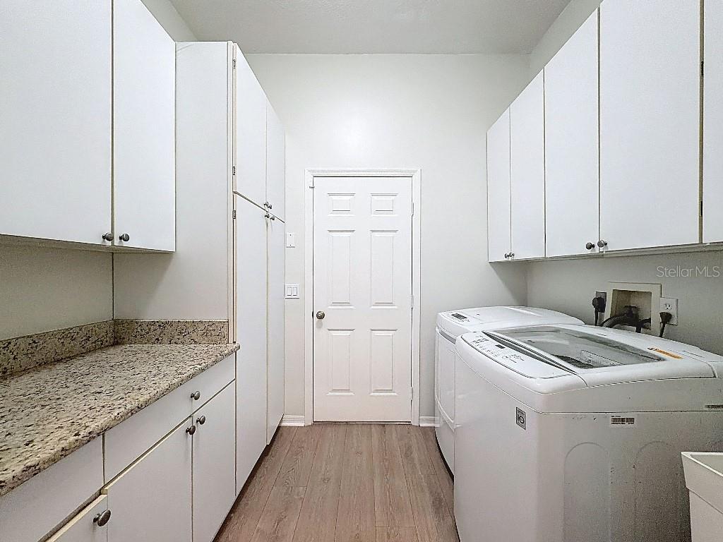 Image 49 of 67 For 8805 Crosswood Court