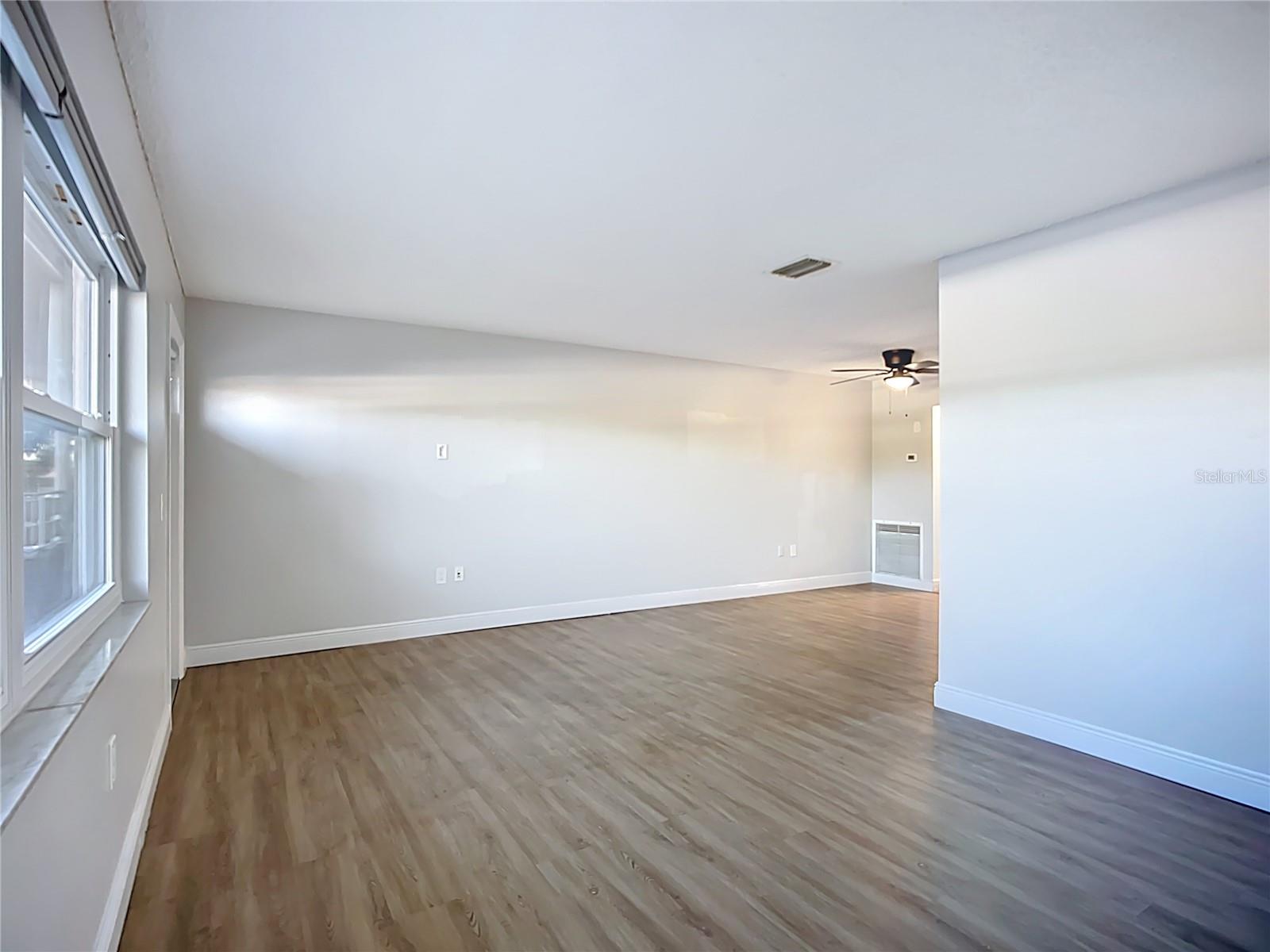 Image 7 of 37 For 2850 59th Street S 209