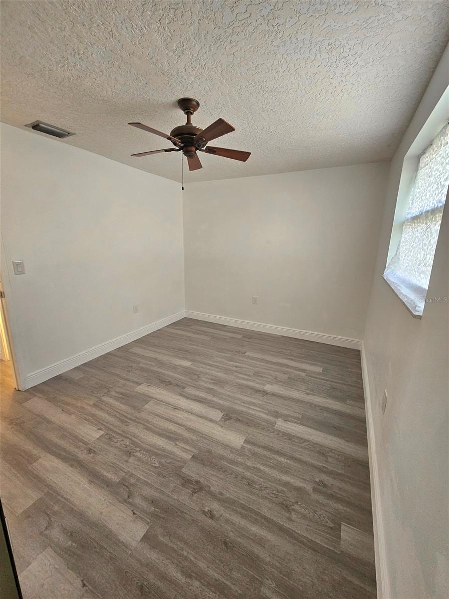 Image 12 of 29 For 4915 Elkner Street 4915