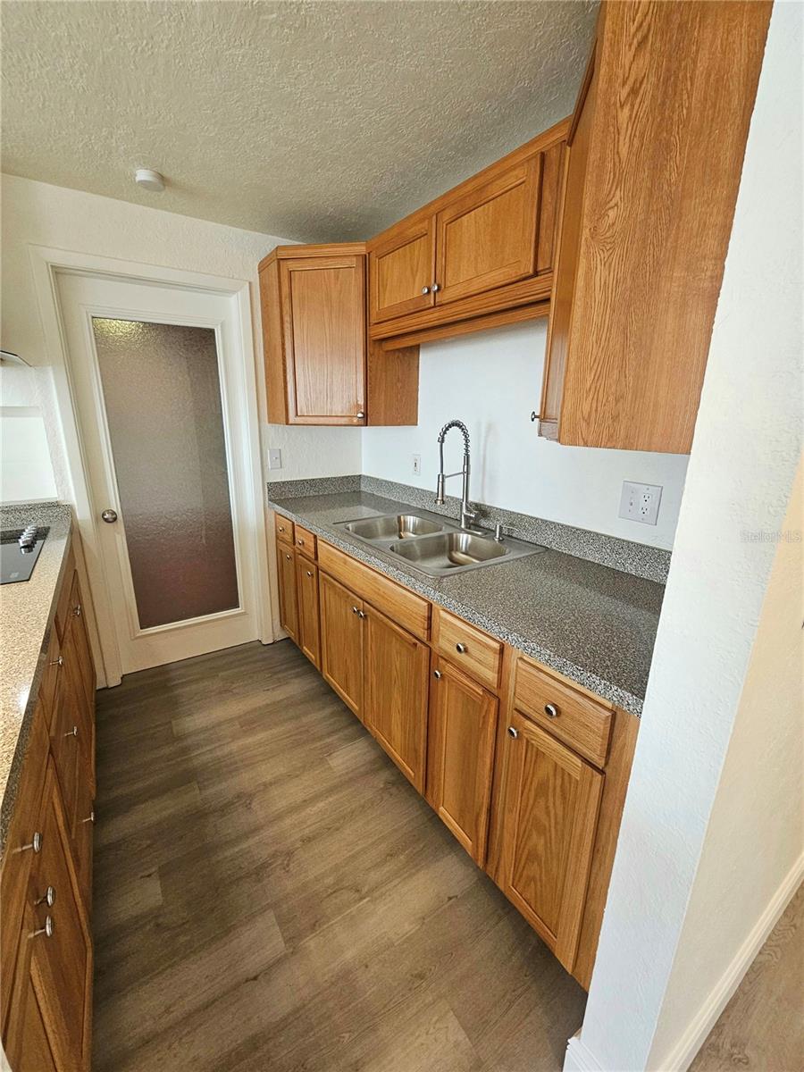 Image 7 of 29 For 4915 Elkner Street 4915