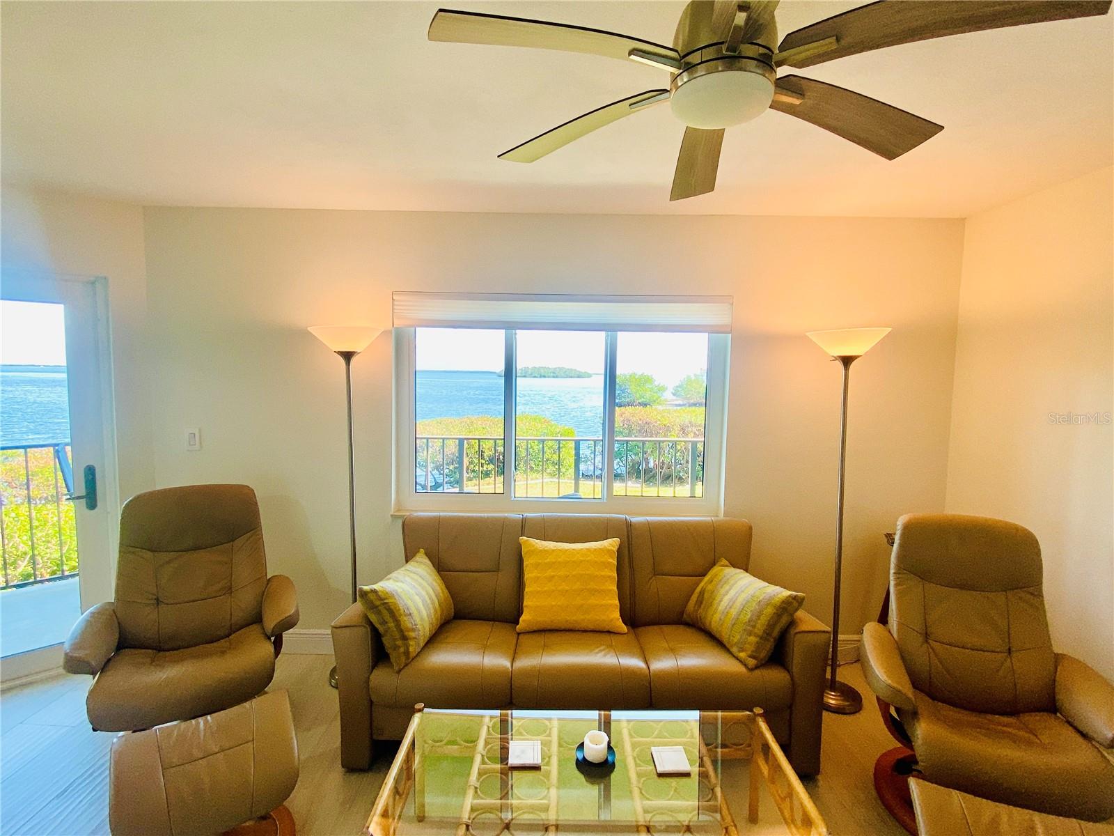 Image 10 of 27 For 1515 Pinellas Bayway S 1