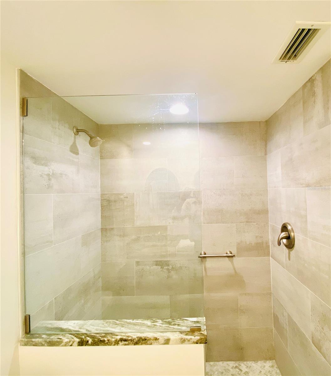 Image 22 of 27 For 1515 Pinellas Bayway S 1