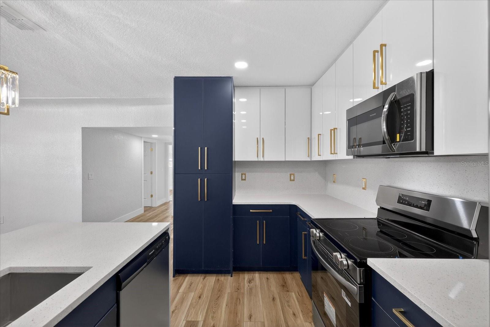 Image 12 of 49 For 1824 Owen Drive