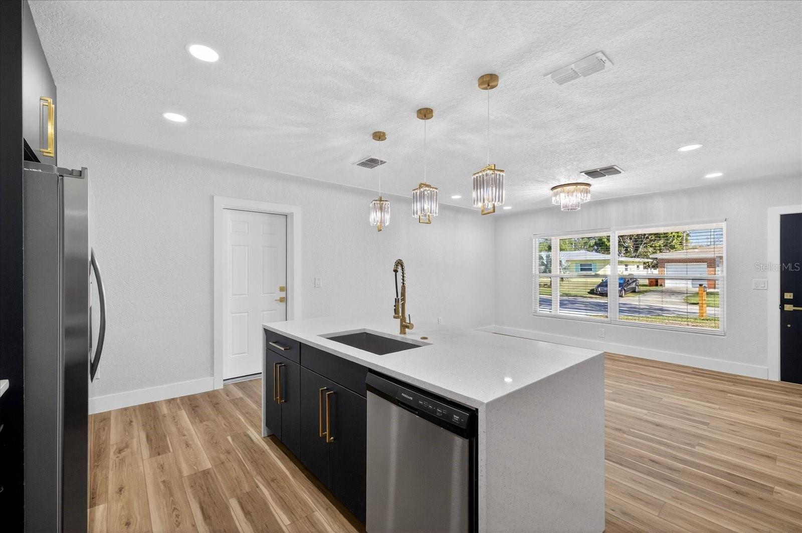 Image 15 of 49 For 1824 Owen Drive