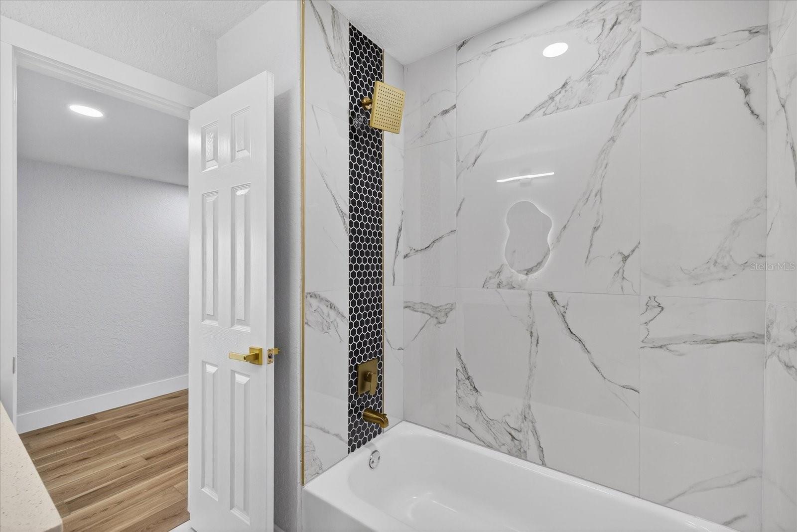 Image 21 of 49 For 1824 Owen Drive