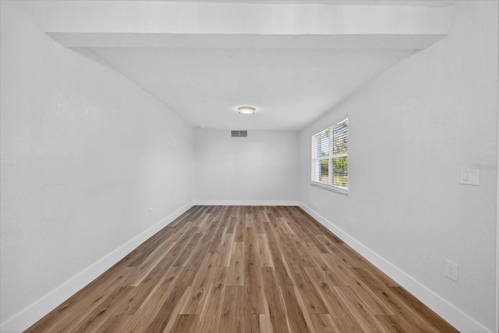 Image 24 of 49 For 1824 Owen Drive