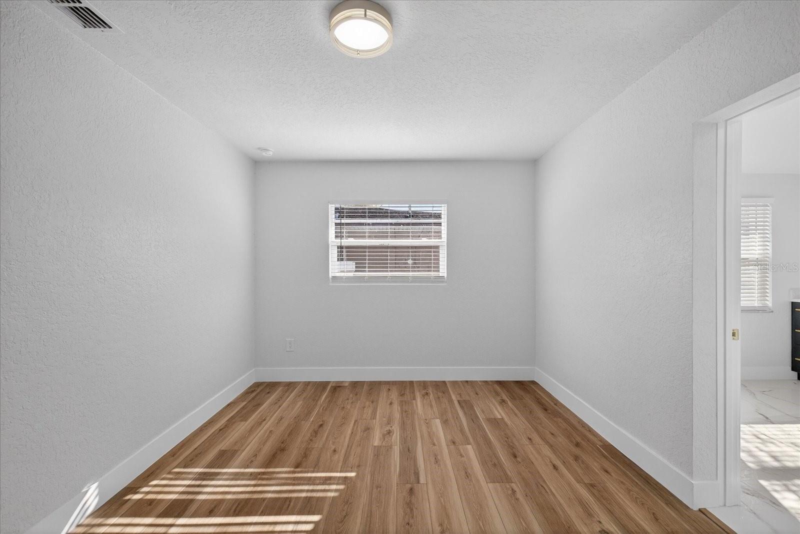 Image 31 of 49 For 1824 Owen Drive