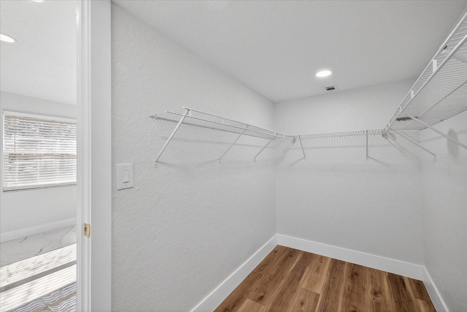 Image 36 of 49 For 1824 Owen Drive