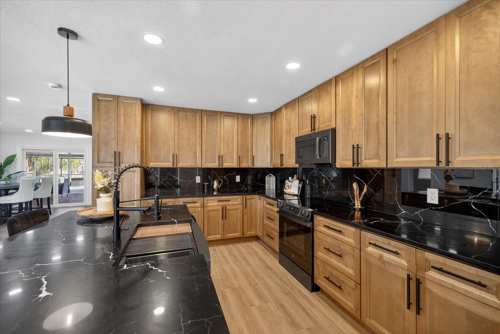 Image 19 of 69 For 10709 Dowry Avenue