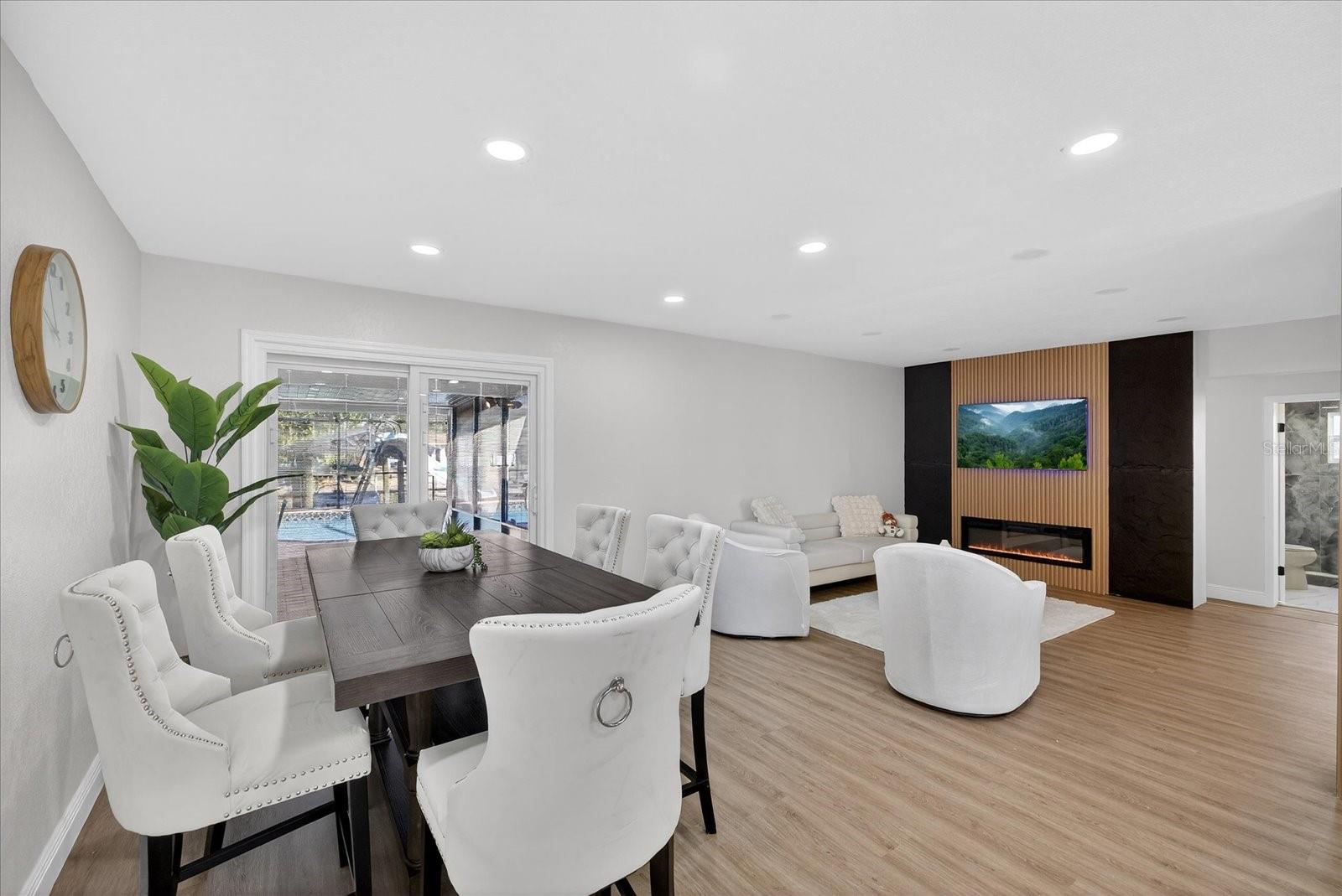 Image 21 of 69 For 10709 Dowry Avenue