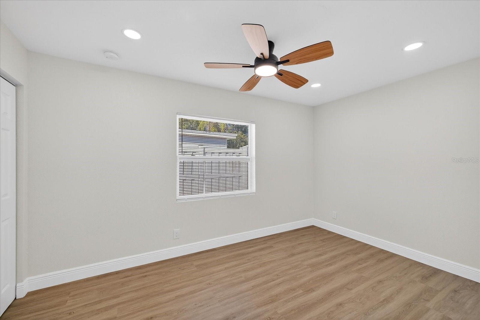 Image 29 of 69 For 10709 Dowry Avenue